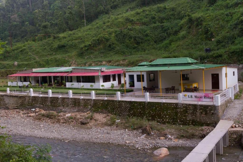 Riverside Resort Lansdowne Extérieur photo
